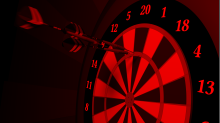 jaipicom_game-of-darts.png GrayscaleRed